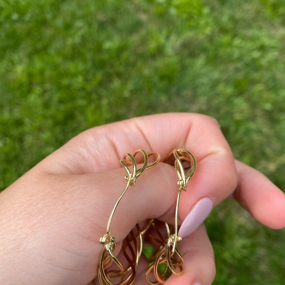 New 18k gold plated hoop earrings - Picture 3 of 5